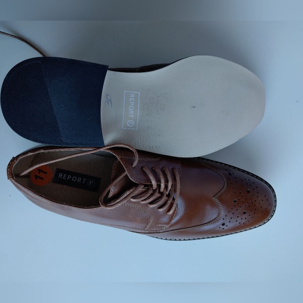 Shoes - Picture 6 of 7
